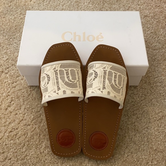 chloe slides